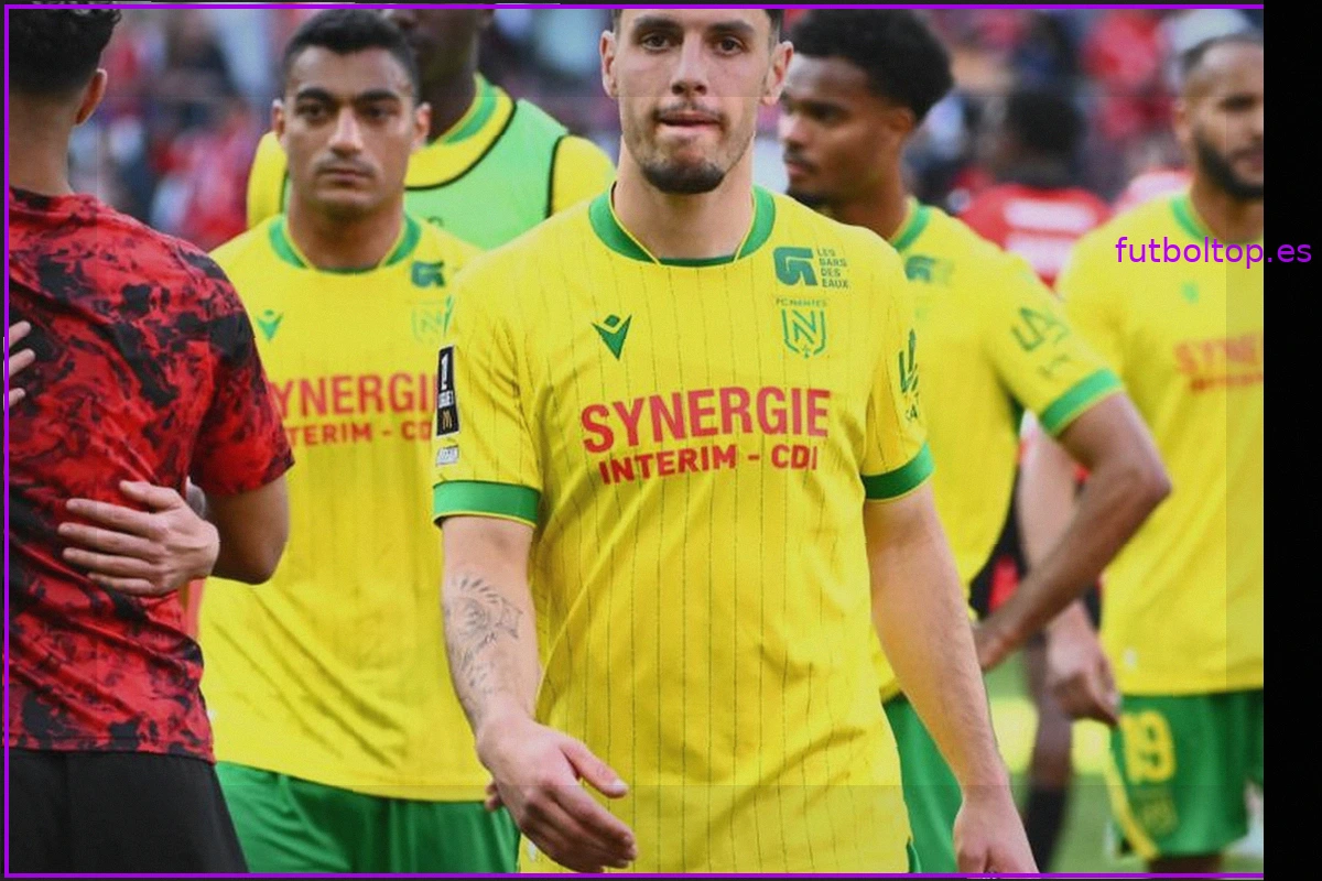 Matthis Abline, delantero del FC Nantes, supera el reconocimiento médico; se espera su firma el jueves por la mañana en Mónaco